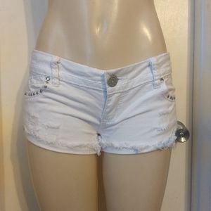 White Almost Famous Shorts Size 5